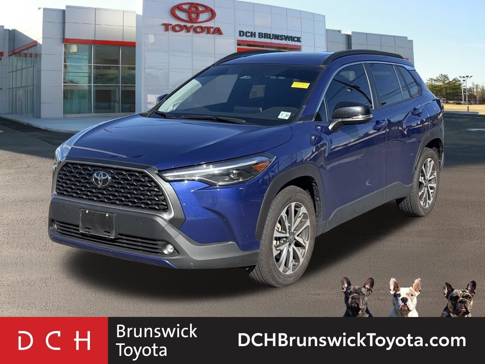 2025 Toyota Corolla Cross XLE — photo 1 of 29