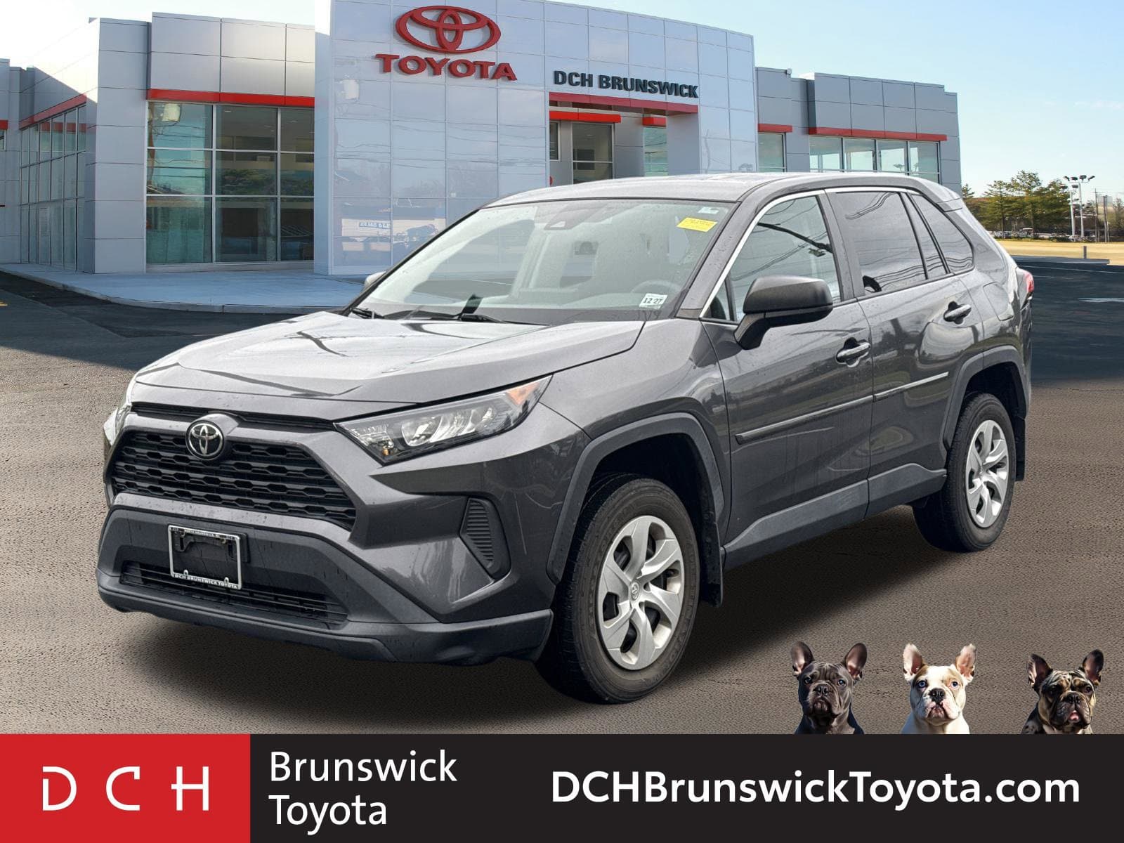 2022 Toyota RAV4 LE — photo 1 of 32
