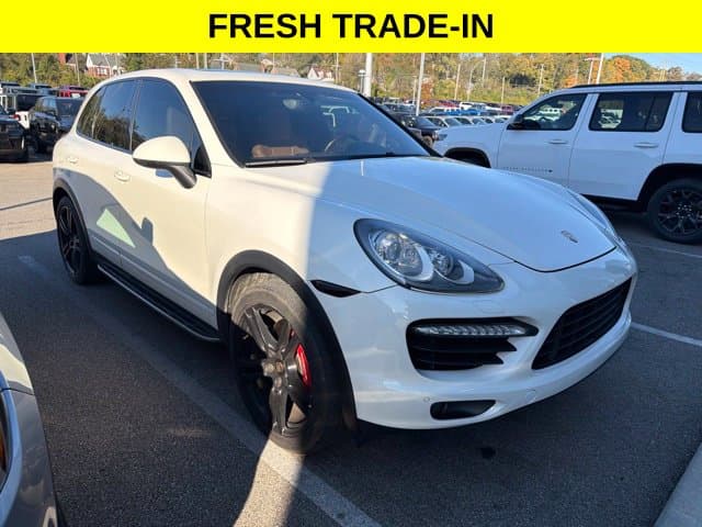 2011 Porsche Cayenne Turbo — photo 1 of 14