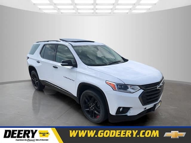 2021 Chevrolet Traverse Premier — photo 1 of 39