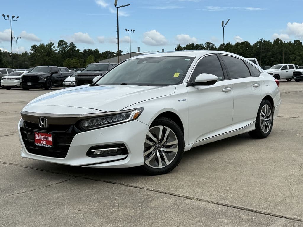 2019 Honda Accord Hybrid Touring — photo 1 of 27
