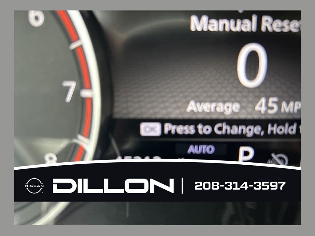 2025 Nissan Rogue SV — photo 1 of 30