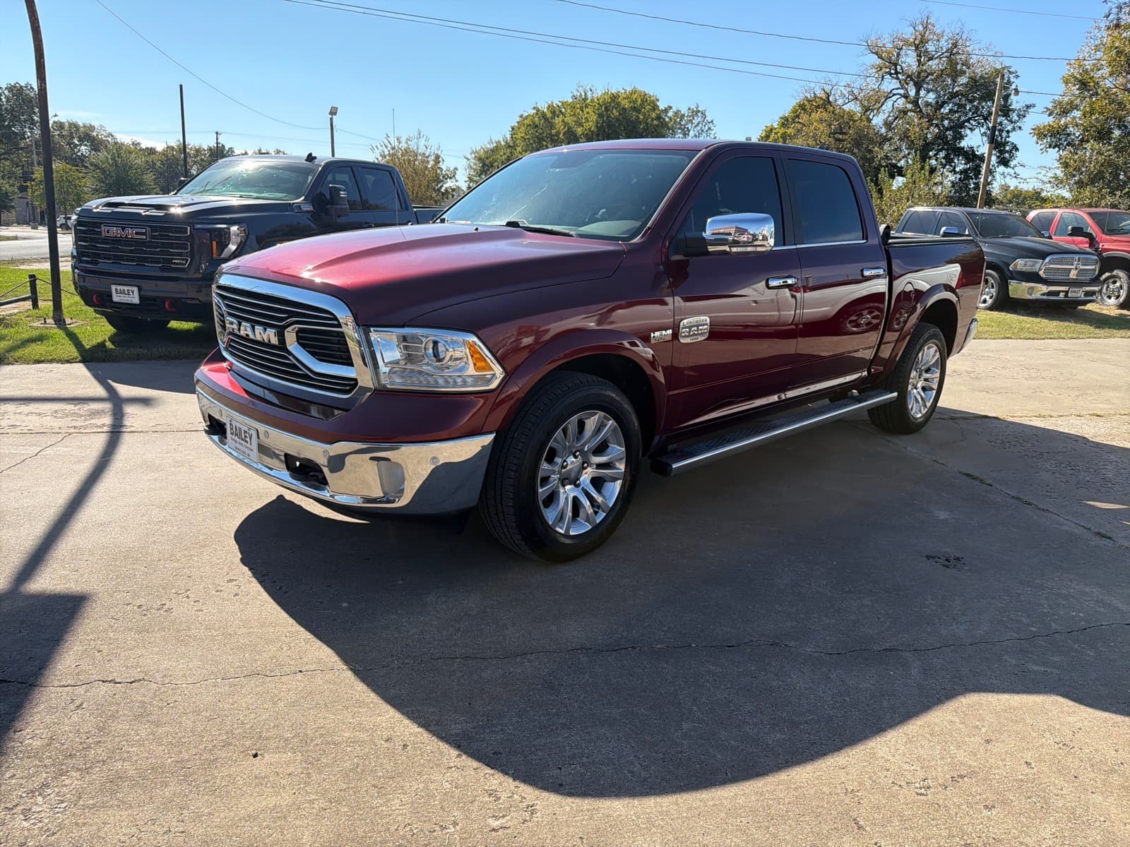 2018 RAM 1500 Base — photo 1 of 14