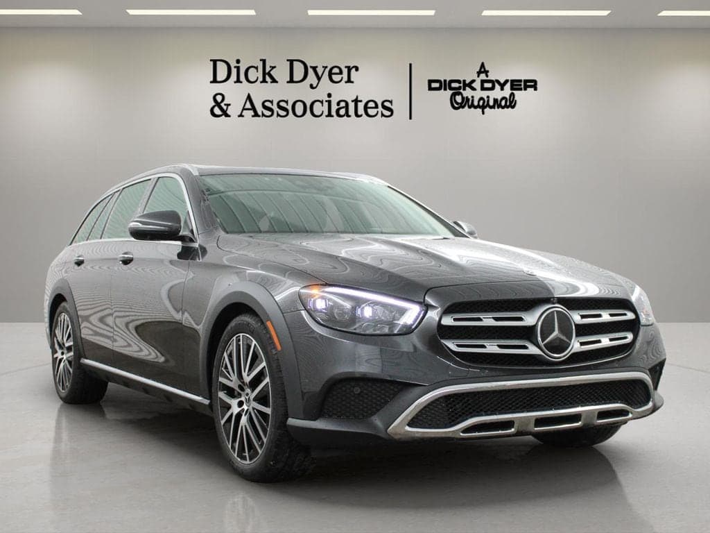 2023 Mercedes-Benz E-Class Base — photo 1 of 46