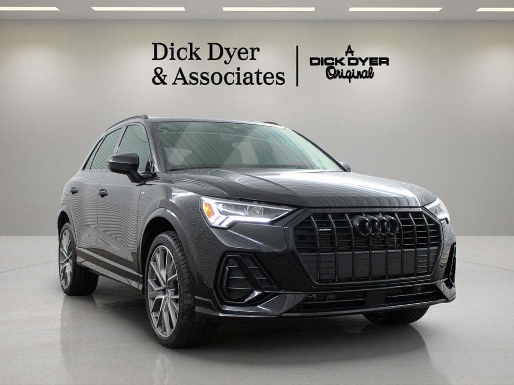 2025 Audi Q3 S line Premium — photo 1 of 52