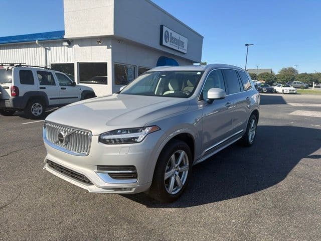 2024 Volvo XC90 Base — photo 1 of 22