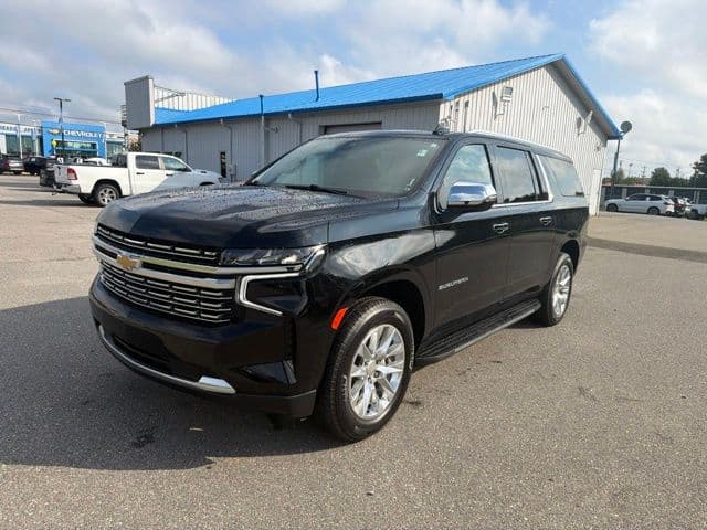 2021 Chevrolet Suburban Premier — photo 1 of 21