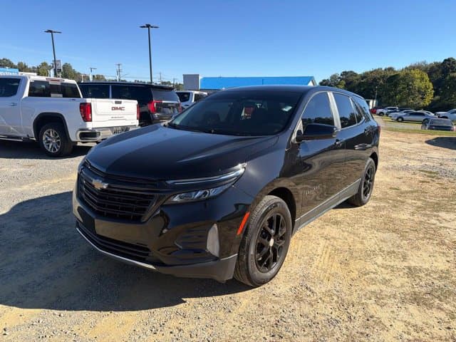 2022 Chevrolet Equinox LT — photo 1 of 21