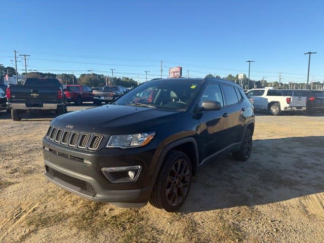 2021 Jeep Compass Base — photo 1 of 20
