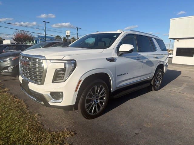 2025 GMC Yukon Denali — photo 1 of 24