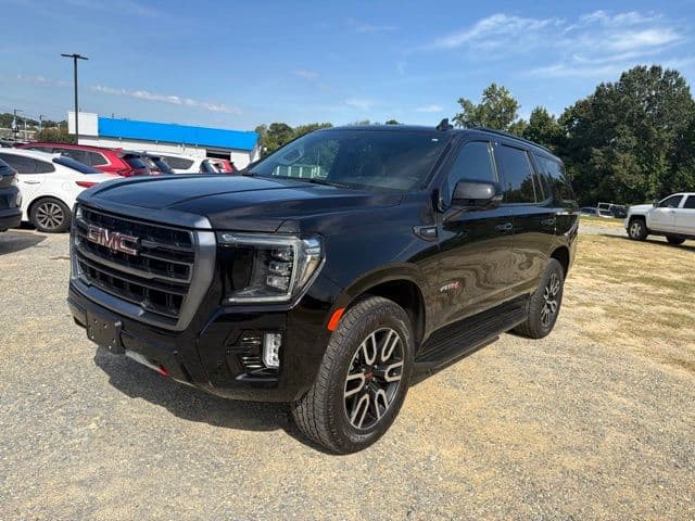 2024 GMC Yukon AT4 — photo 1 of 22