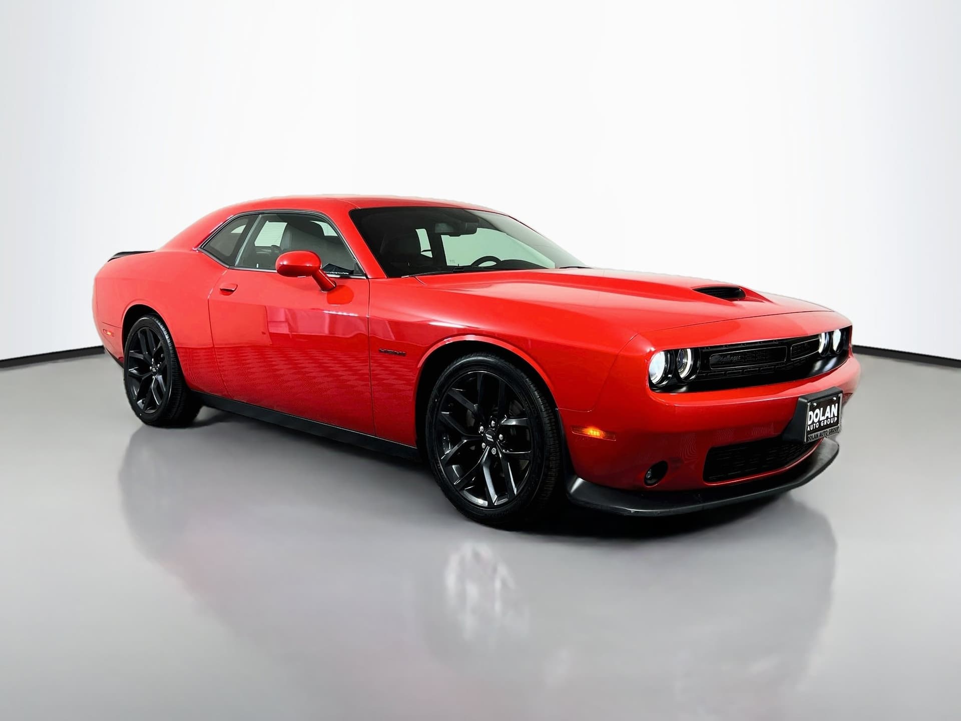 2022 Dodge Challenger R/T — photo 1 of 36