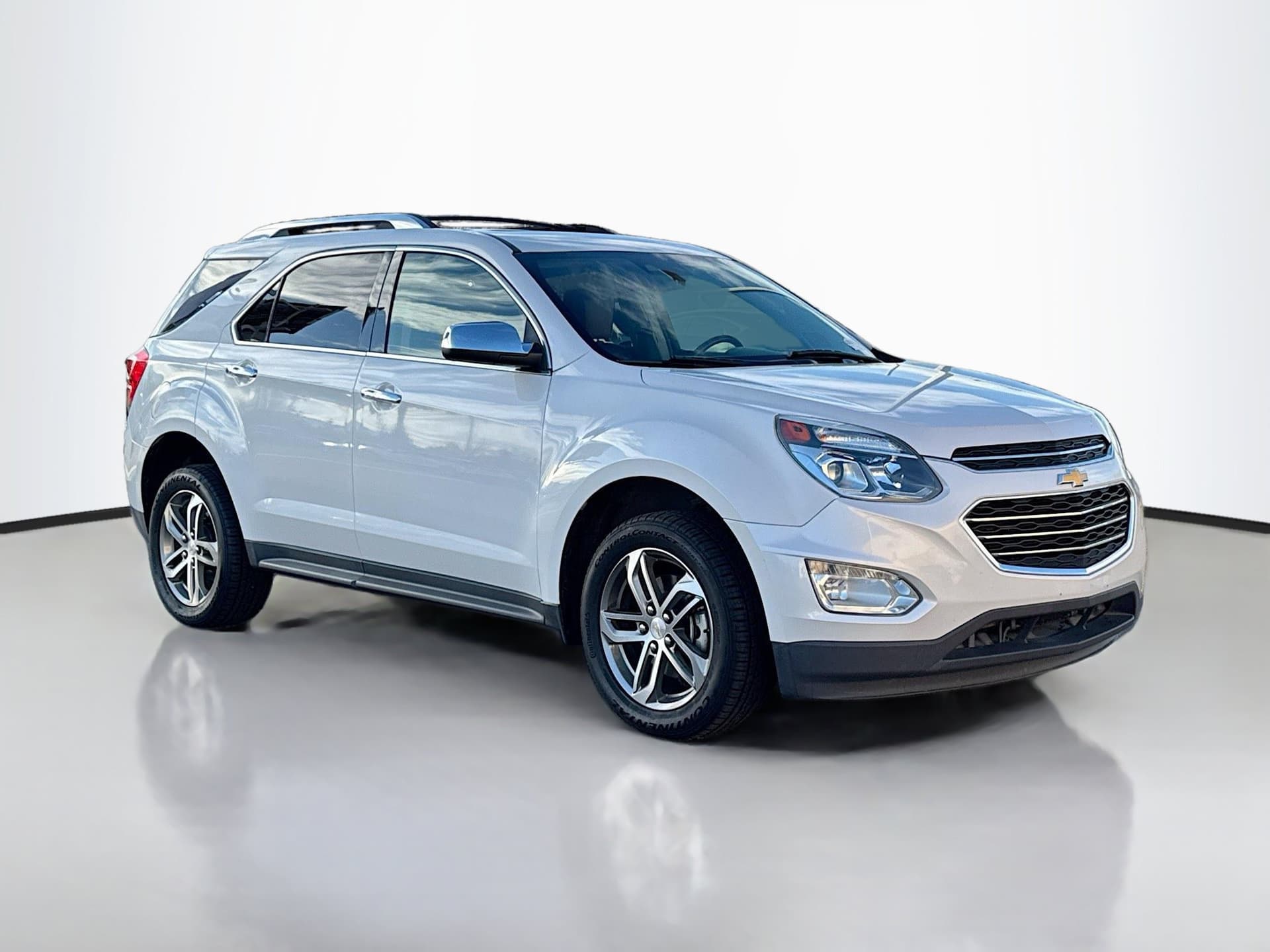 2017 Chevrolet Equinox Premier — photo 1 of 38