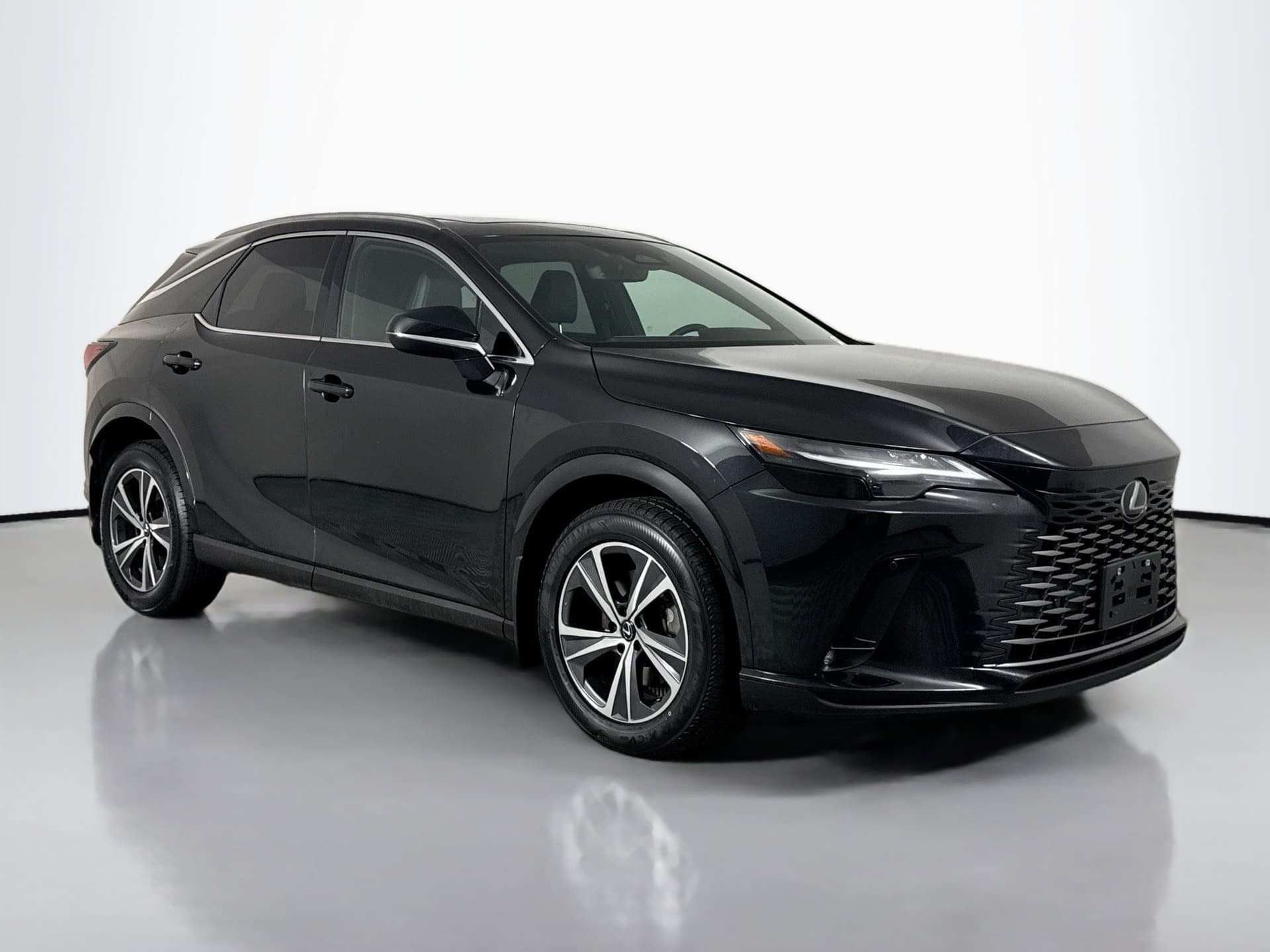2023 Lexus RX 350 Premium — photo 1 of 37