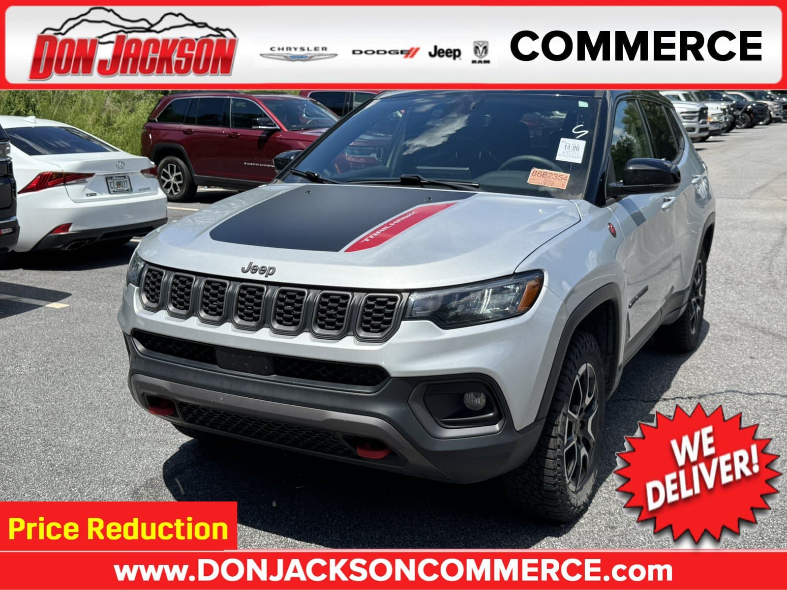 2025 Jeep Compass Trailhawk — photo 1 of 36