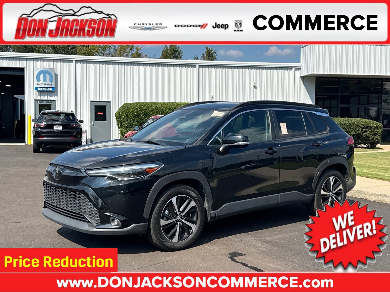 2024 Toyota Corolla Cross Hybrid XSE — photo 1 of 36