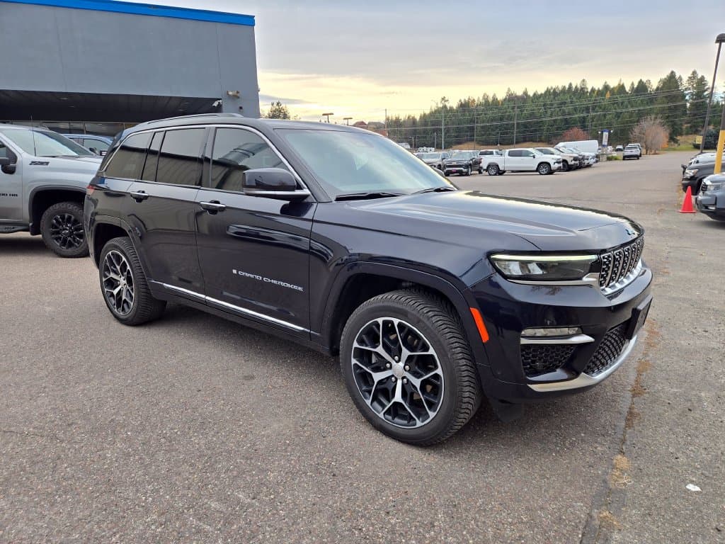 2024 Jeep Grand Cherokee Summit Reserve — photo 1 of 5