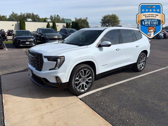 2026 GMC Acadia Base — photo 1 of 7