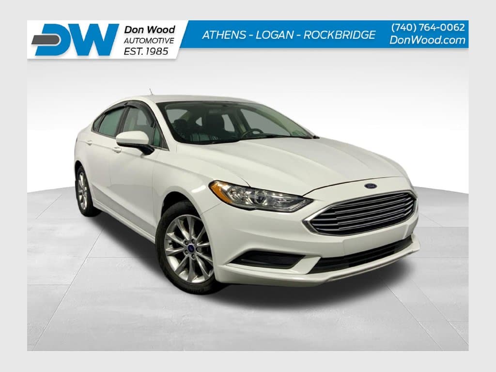 2017 Ford Fusion SE — photo 1 of 36