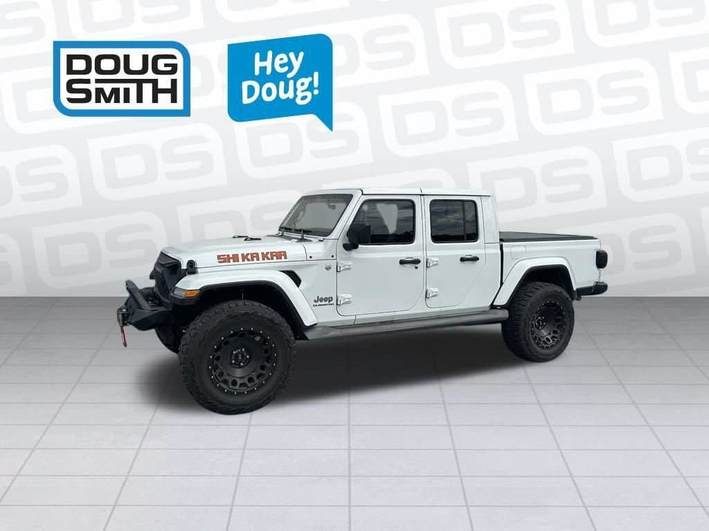 2020 Jeep Gladiator Overland — photo 1 of 25