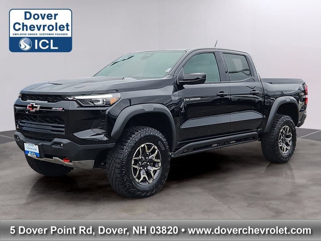 2024 Chevrolet Colorado 4WD ZR2 — photo 1 of 36