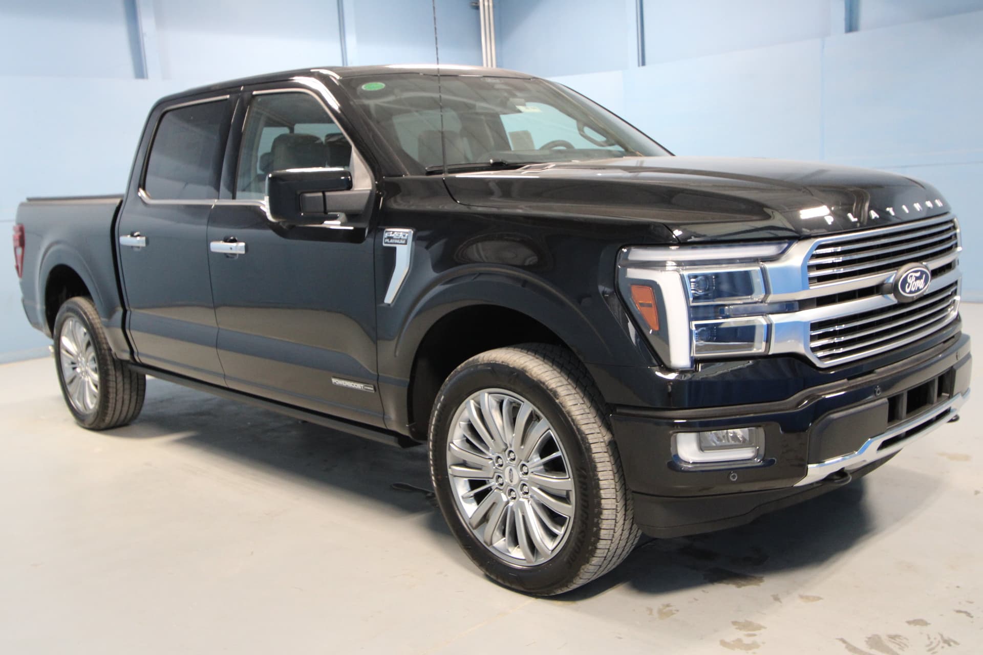 2026 Ford F-150 Platinum — photo 1 of 50