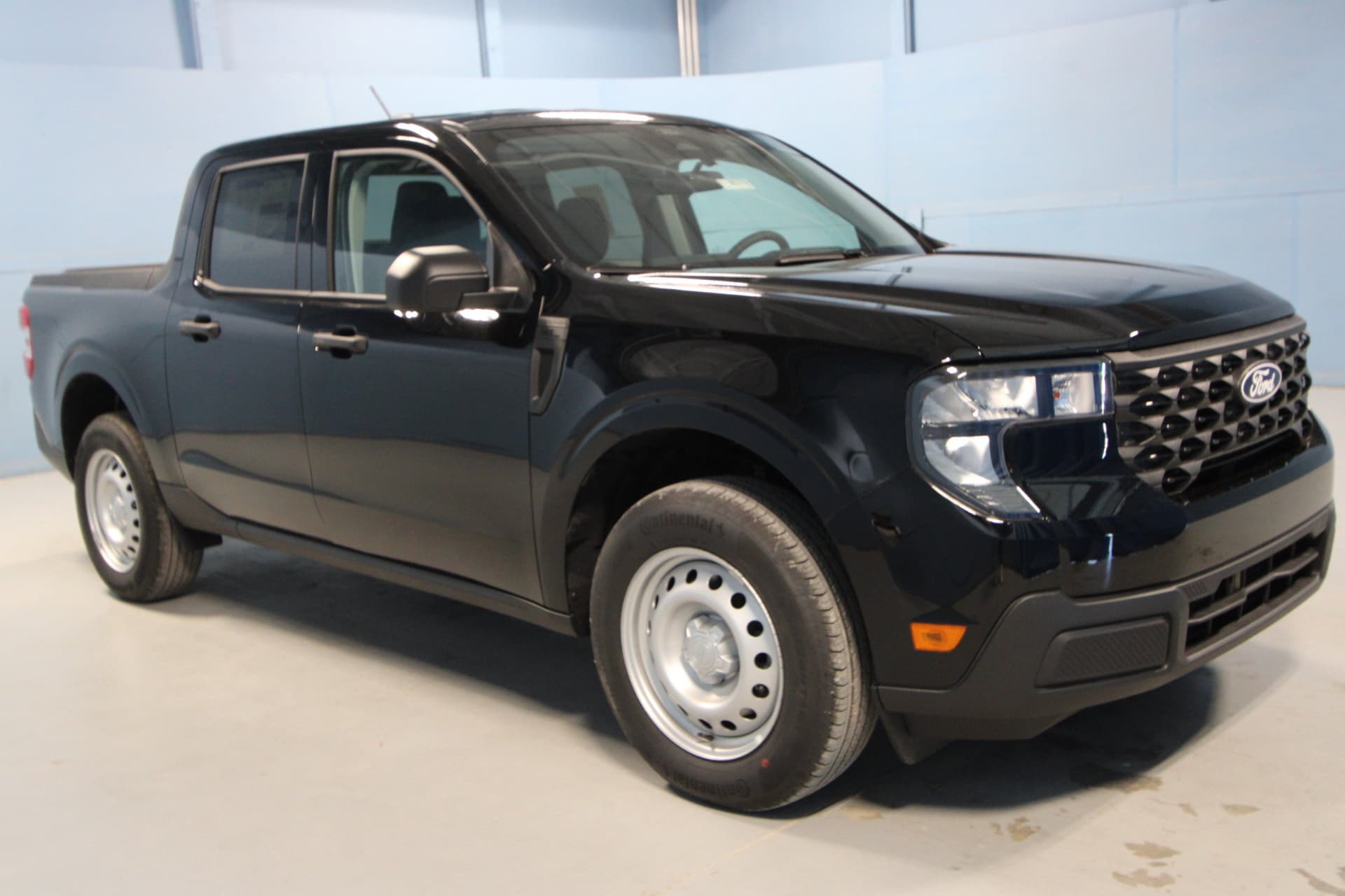 2026 Ford Maverick XL — photo 1 of 35