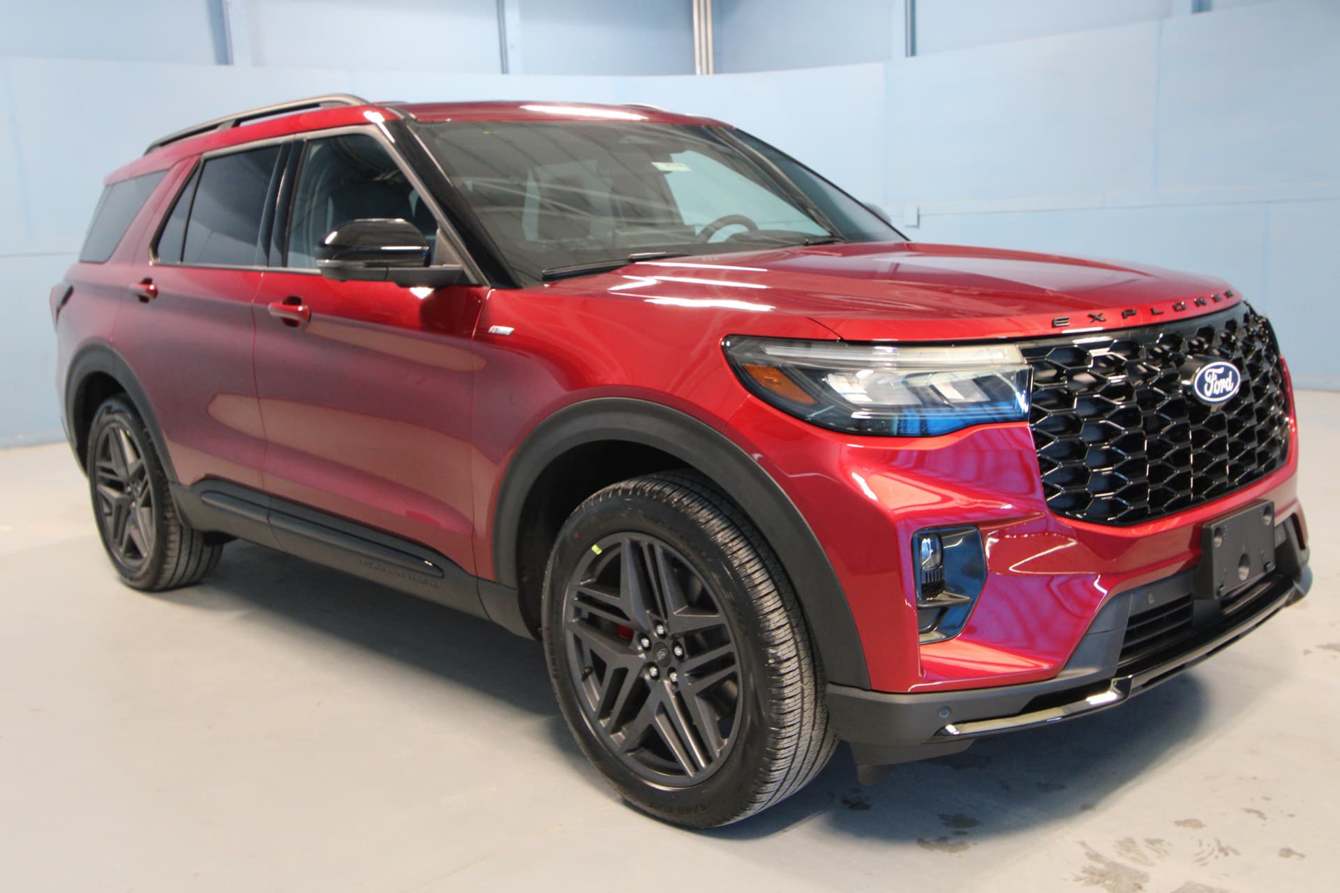 2027 Ford Explorer ST-Line — photo 1 of 41