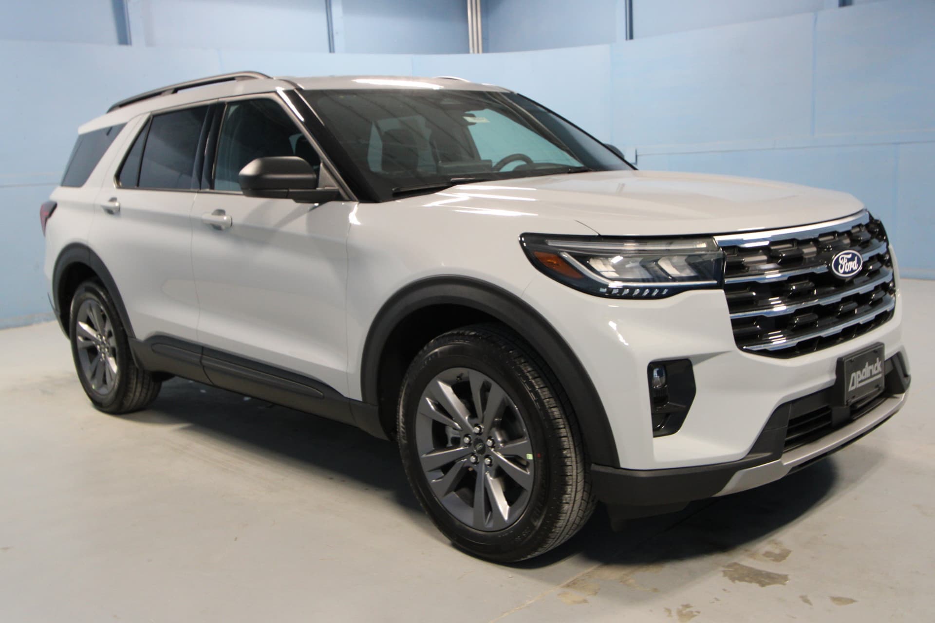 2027 Ford Explorer Active w/200A Pkg — photo 1 of 40