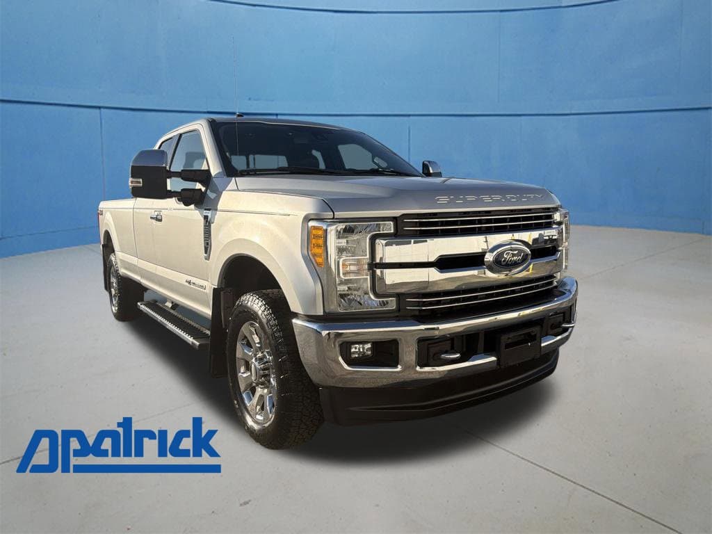 2017 Ford Super Duty F-250 SRW Lariat — photo 1 of 22