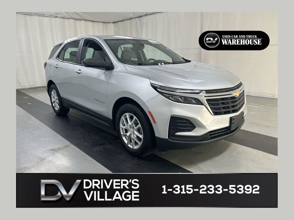 2022 Chevrolet Equinox LS — photo 1 of 23