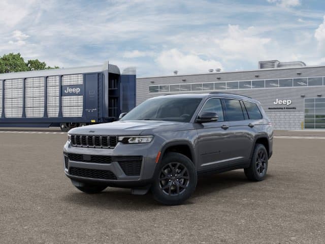 2027 Jeep Grand Cherokee L Laredo Altitude — photo 1 of 35