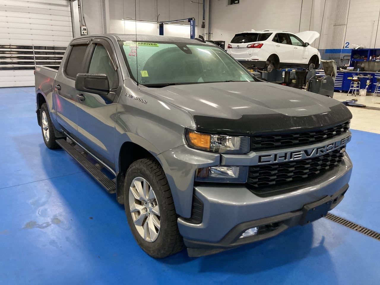 2021 Chevrolet Silverado 1500 Custom — photo 1 of 14