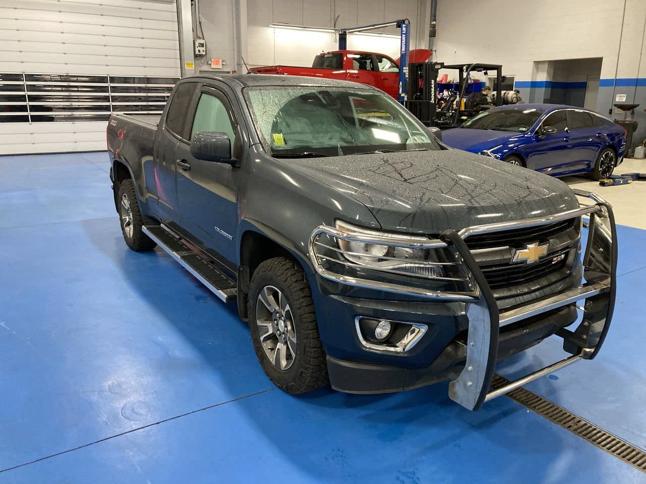 2019 Chevrolet Colorado Base — photo 1 of 13