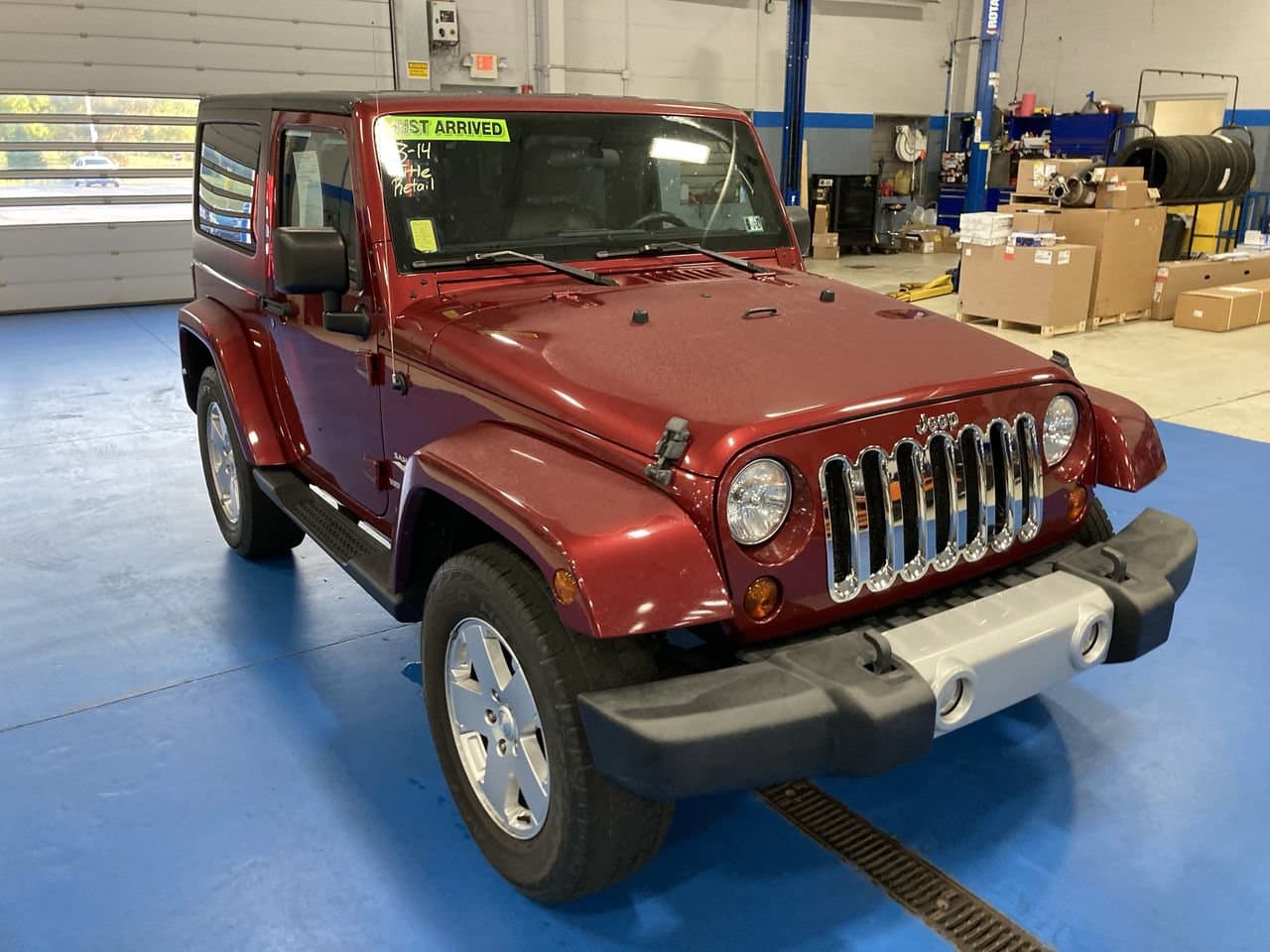 2011 Jeep Wrangler Sahara — photo 1 of 12