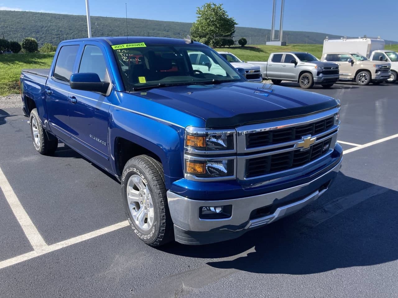 2015 Chevrolet Silverado 1500 LT — photo 1 of 14