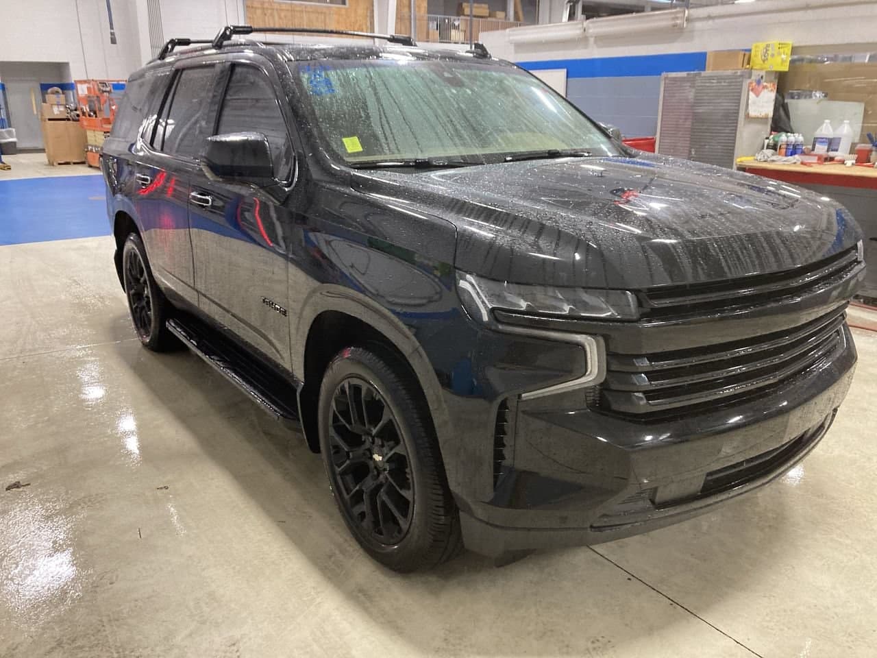 2022 Chevrolet Tahoe Premier — photo 1 of 13