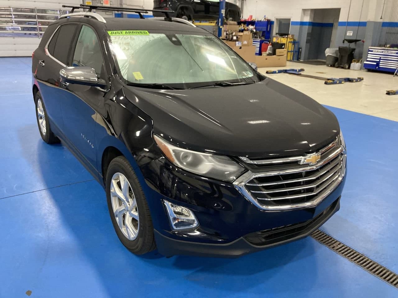 2020 Chevrolet Equinox Premier — photo 1 of 13