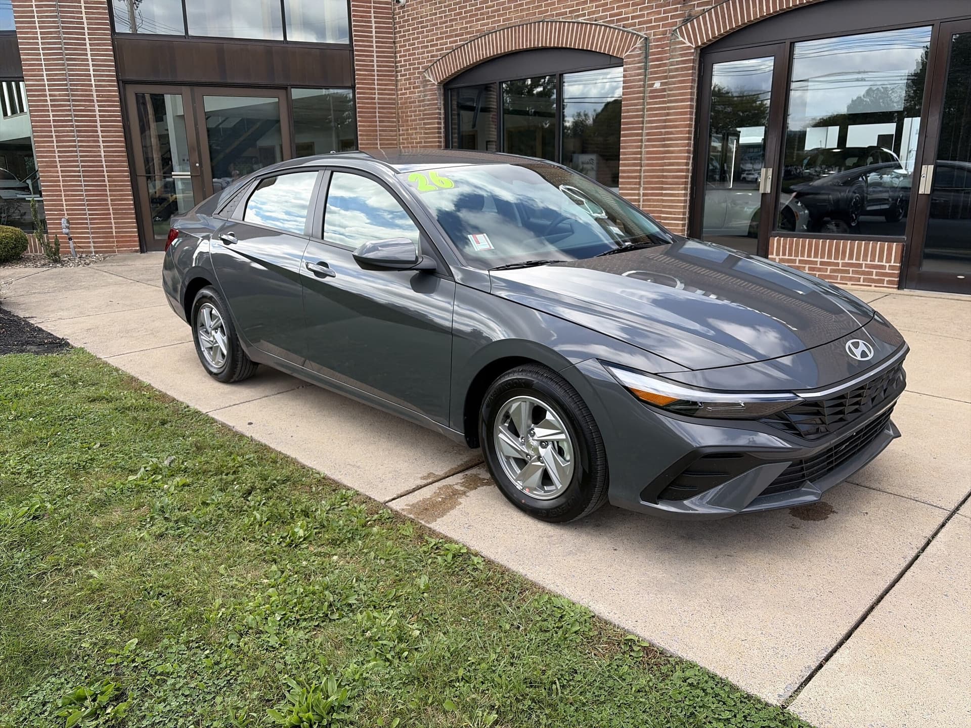 2026 Hyundai Elantra SE — photo 1 of 27