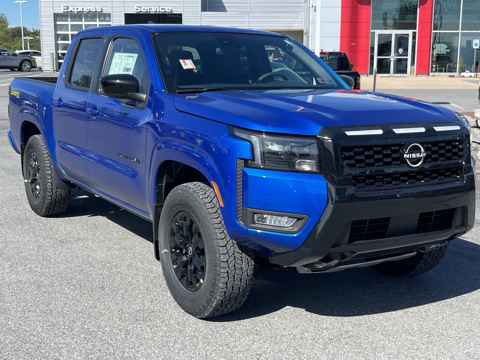 2027 Nissan Frontier SV — photo 1 of 36