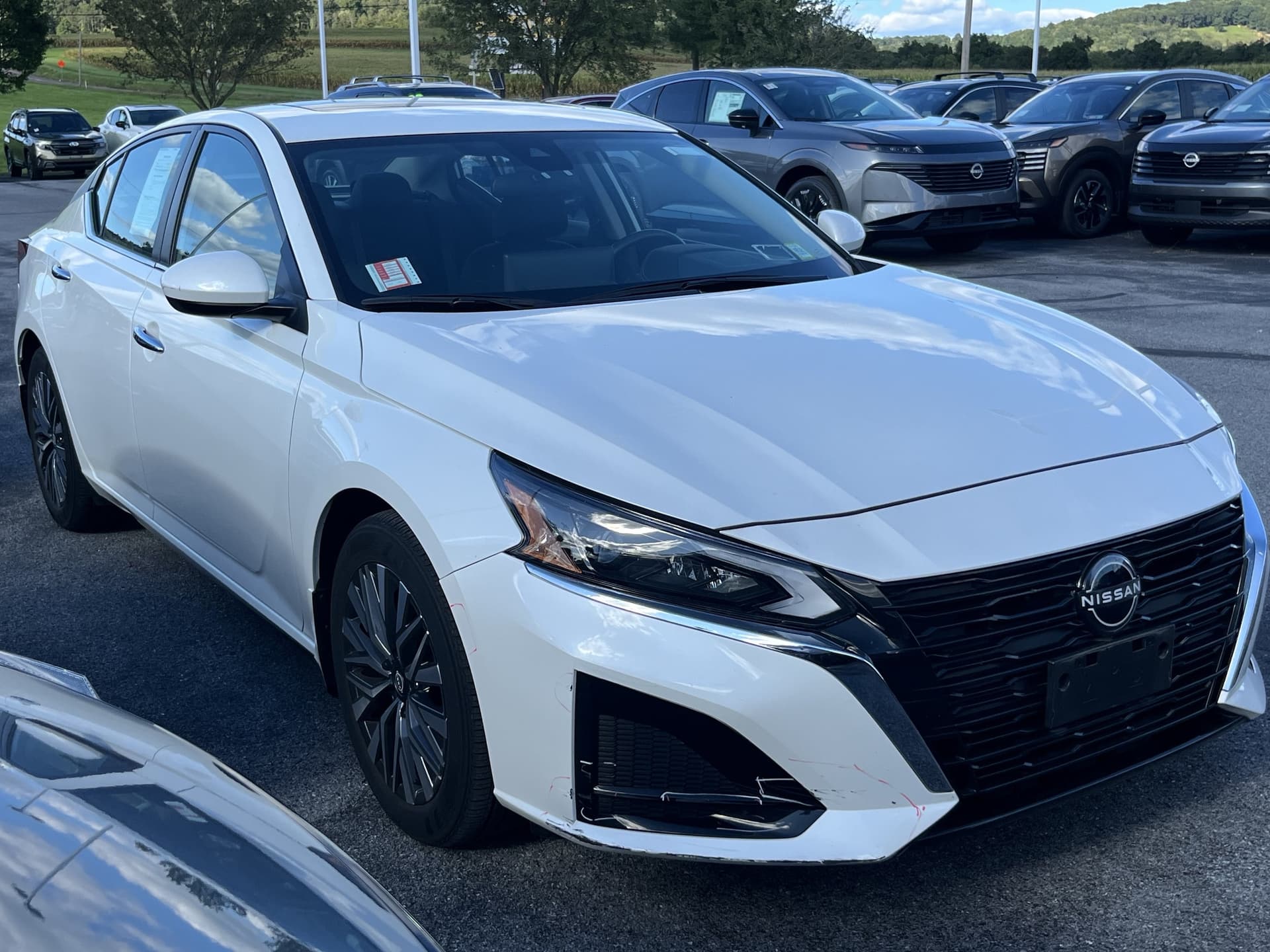 2024 Nissan Altima 2.5 SV — photo 1 of 6