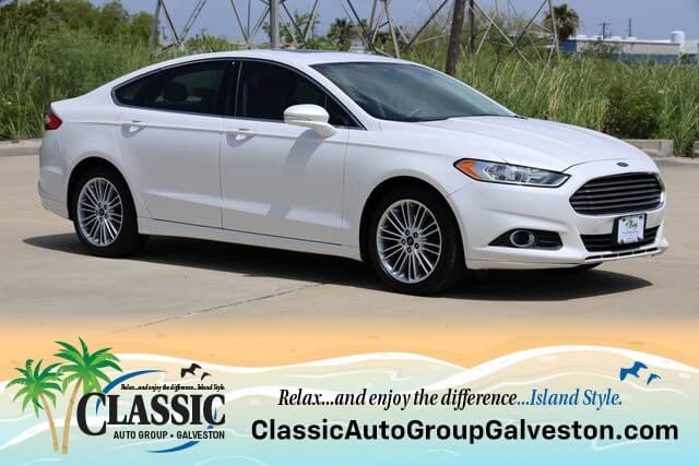 Foto de 2014 Ford Fusion SE