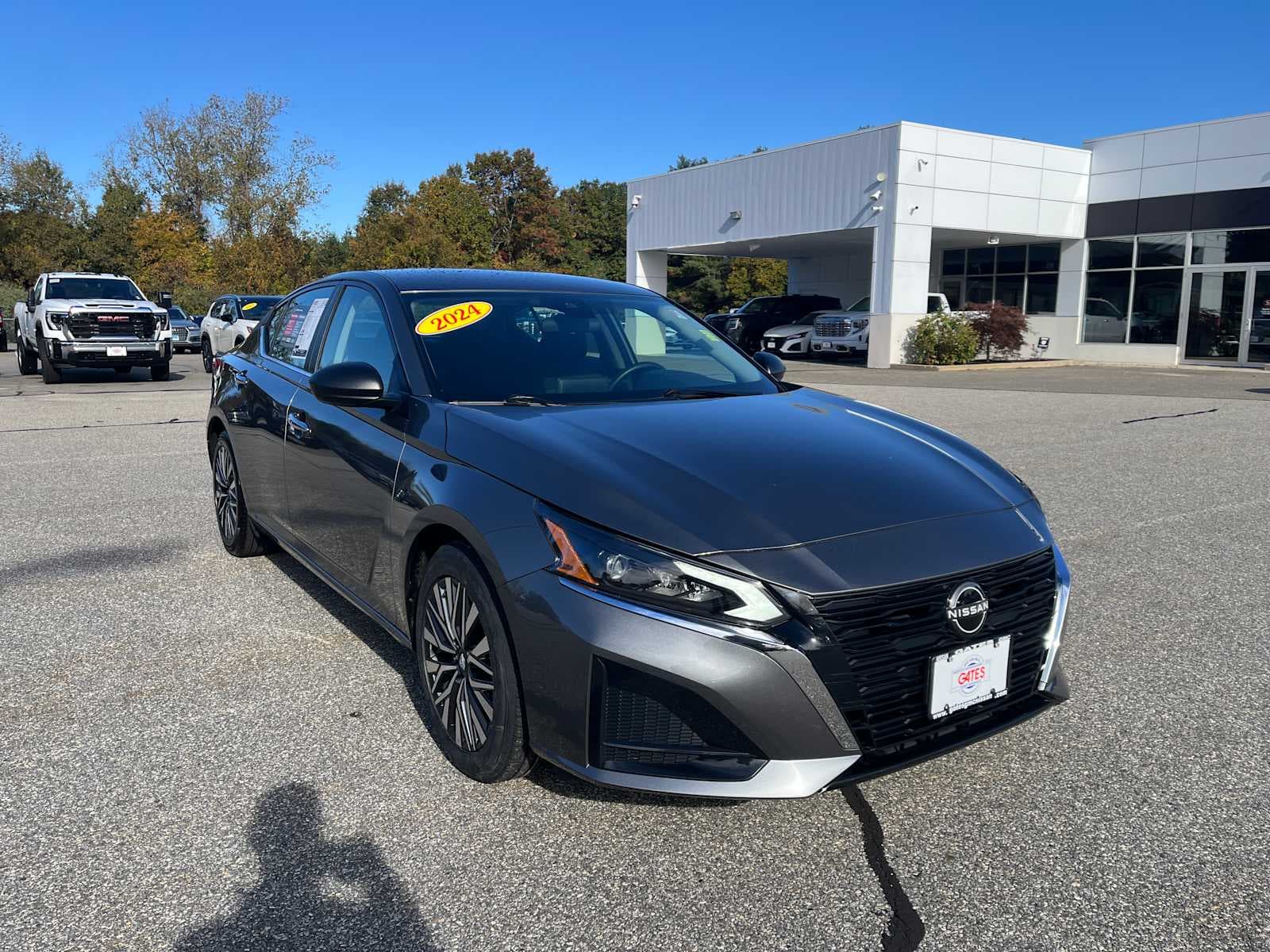 2024 Nissan Altima 2.5 SV — photo 1 of 20