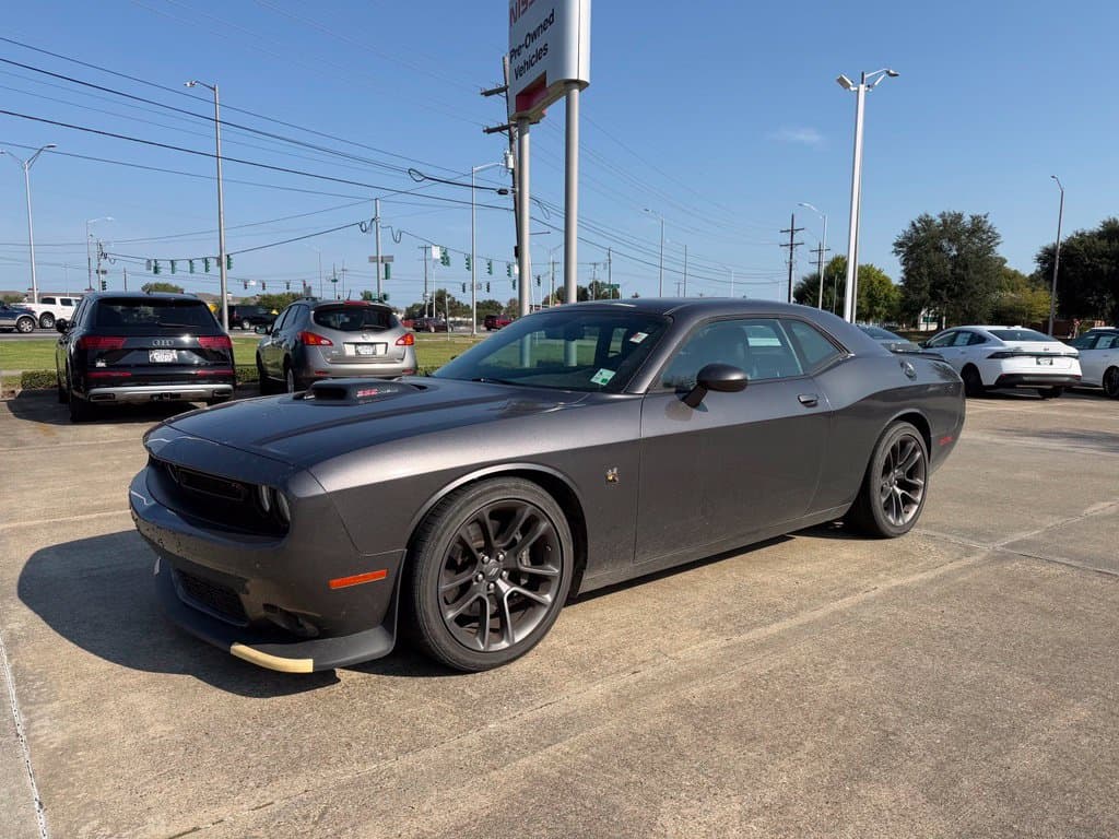 2023 Dodge Challenger R/T Scat Pack — photo 1 of 14