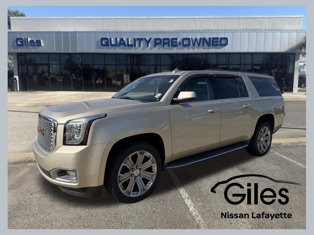 2017 GMC Yukon XL SLT — photo 1 of 22