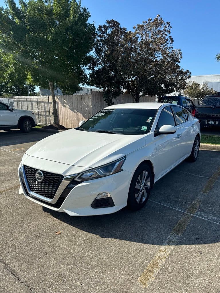 2021 Nissan Altima 2.5 S — photo 1 of 6