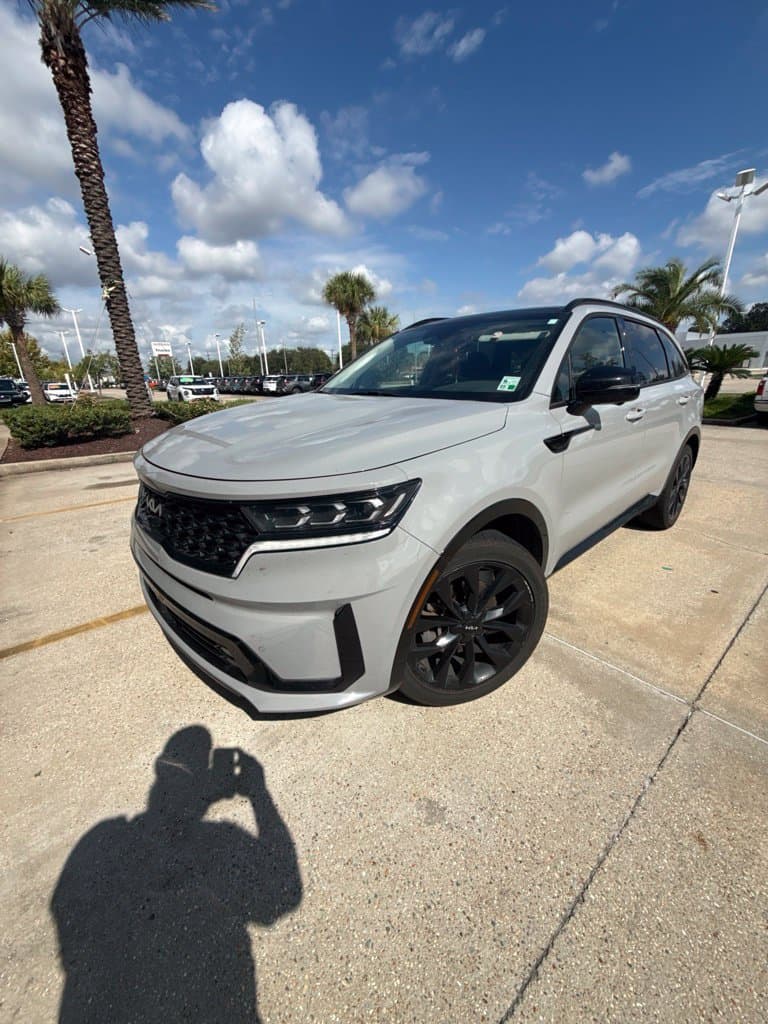 2022 Kia Sorento SX Prestige — photo 1 of 5