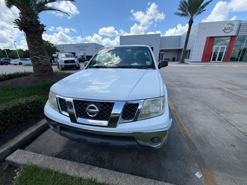 2009 Nissan Frontier SE — photo 1 of 4