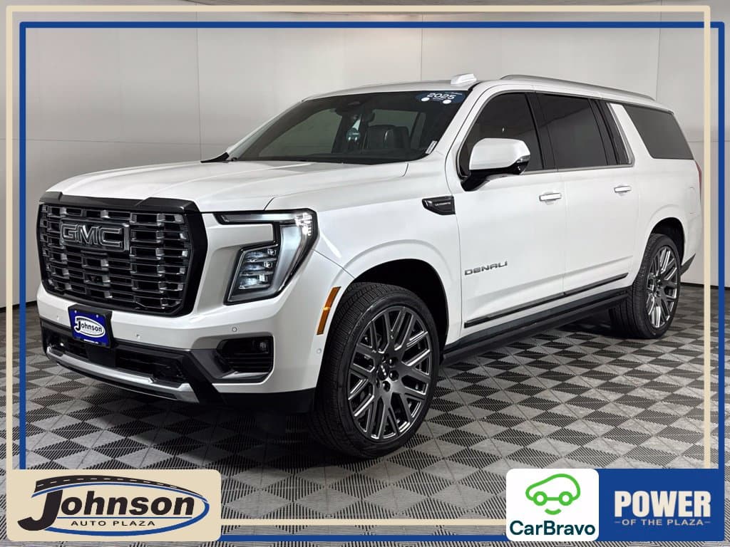 2025 GMC Yukon XL Denali Ultimate — photo 1 of 48