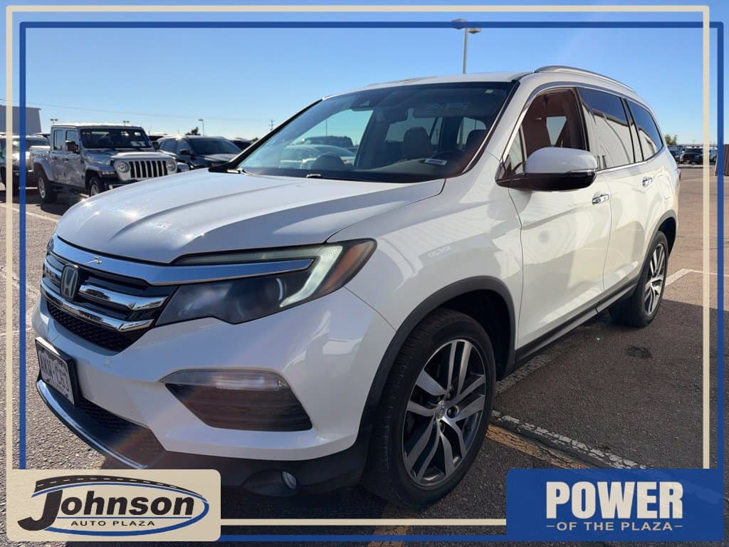 2016 Honda Pilot Touring — photo 1 of 3